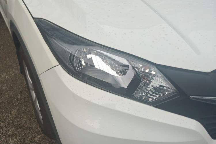 Used Honda Vezel 2015 1.5L CVT two-wheel drive Comfort trim Right Front Headlight