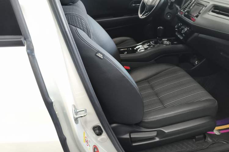 Used Honda Vezel 2015 1.8L Manual Two-Wheel Drive Elite Version Right Front Seat