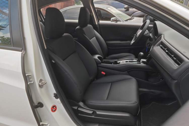 Used Honda Vezel 2015 1.5L CVT two-wheel drive Comfort trim Right Front Seat