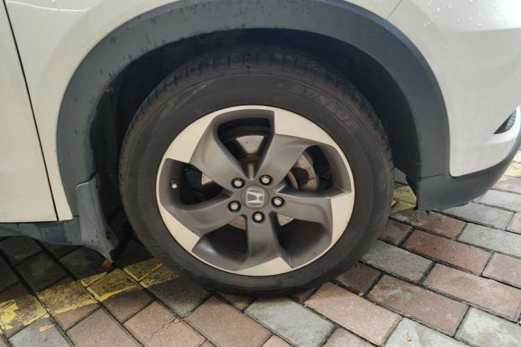 Used Honda Vezel 2015 1.8L CVT 2WD Luxury Model Right Front Wheel Hub