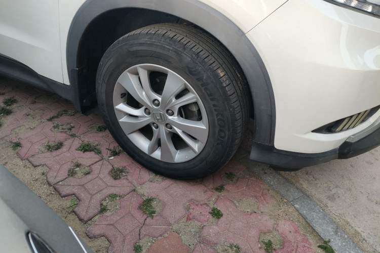 Used Honda Vezel 2015 1.5L CVT two-wheel drive Comfort trim Right Front Wheel Hub