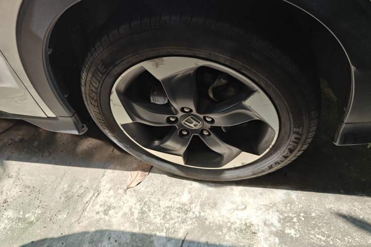 Used Honda Vezel 2015 1.8L CVT 2WD Luxury Model Right Front Wheel Hub