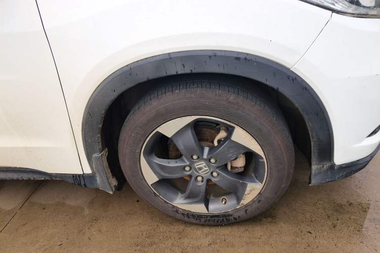 Used Honda Vezel 2015 1.8L CVT 2WD Luxury Model Right Front Wheel Hub