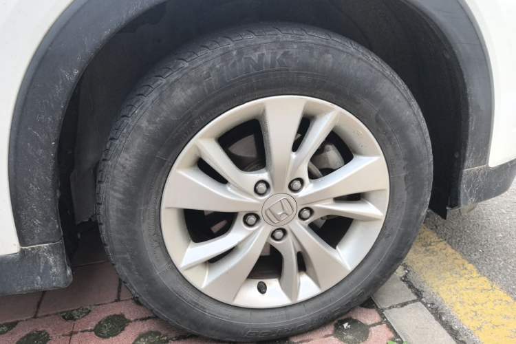 Used Honda Vezel 2015 1.5L CVT two-wheel drive Comfort trim Right Front Wheel Hub