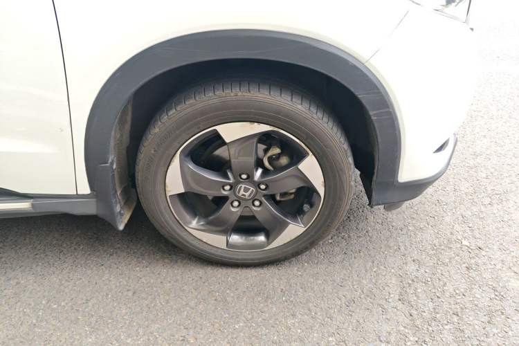 Used Honda Vezel 2015 1.8L CVT 2WD Luxury Model Right Front Wheel Hub