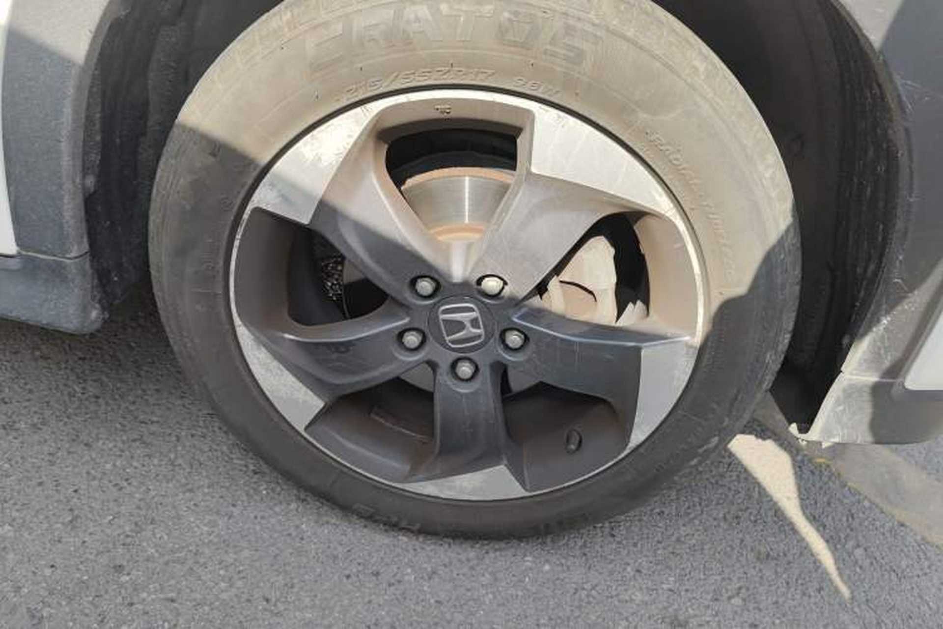 Used Honda Vezel 2015 1.8L CVT 2WD Luxury Model Right Front Wheel Hub