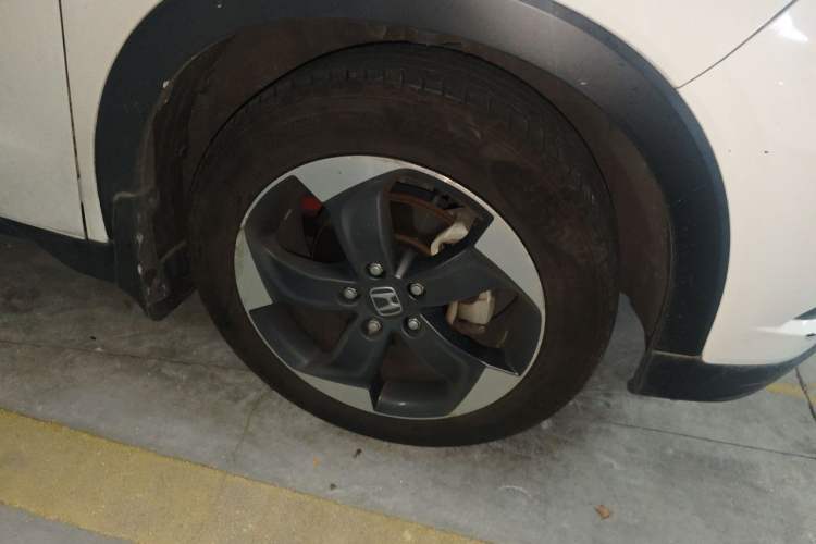 Used Honda Vezel 2015 1.8L CVT 2WD Luxury Model Right Front Wheel Hub