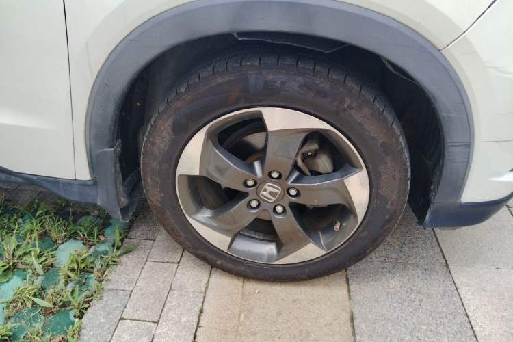 Used Honda Vezel 2015 1.8L CVT 2WD Luxury Model Right Front Wheel Hub