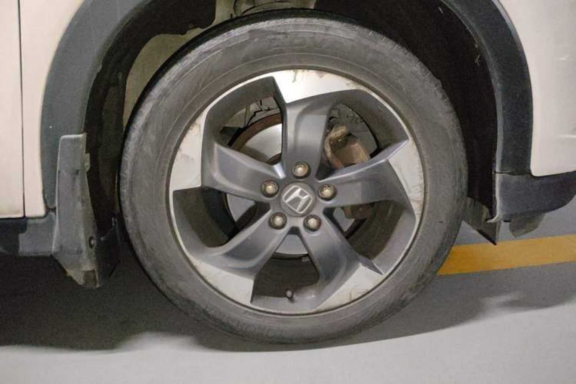 Used Honda Vezel 2015 1.8L CVT 2WD Luxury Model Right Front Wheel Hub