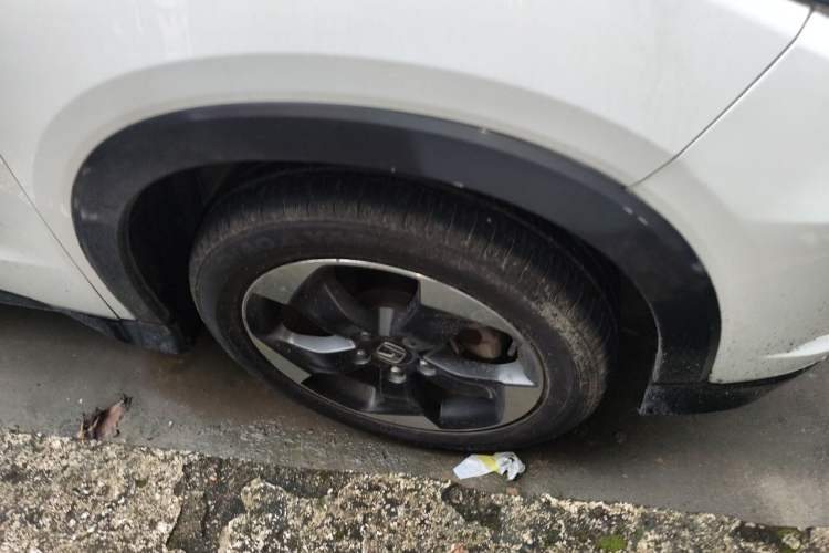 Used Honda Vezel 2015 1.8L CVT Four-Wheel Drive Flagship Model Right Front Wheel Hub