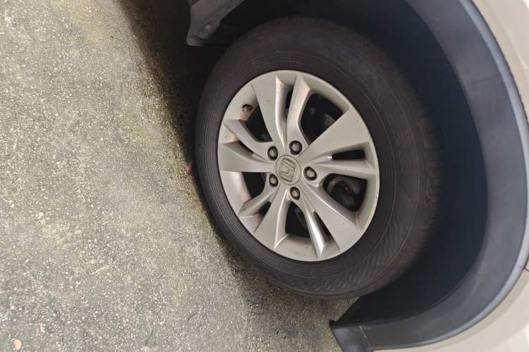 Used Honda Vezel 2015 1.5L CVT two-wheel drive Comfort trim Right Front Wheel Hub