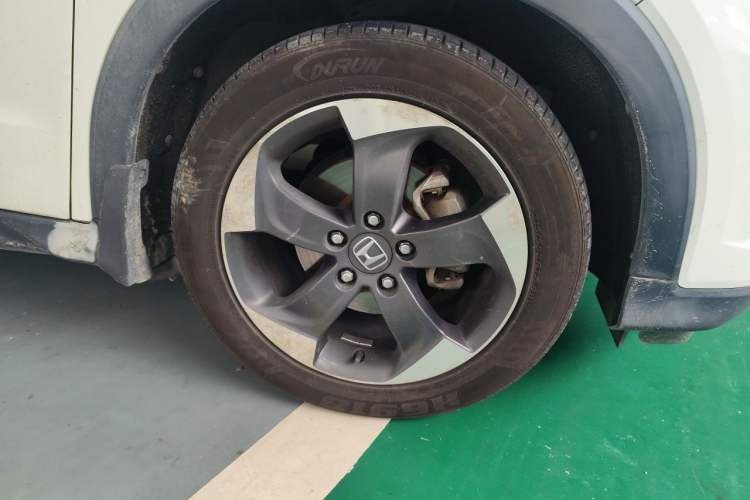 Used Honda Vezel 2015 1.8L CVT 2WD Luxury Model Right Front Wheel Hub