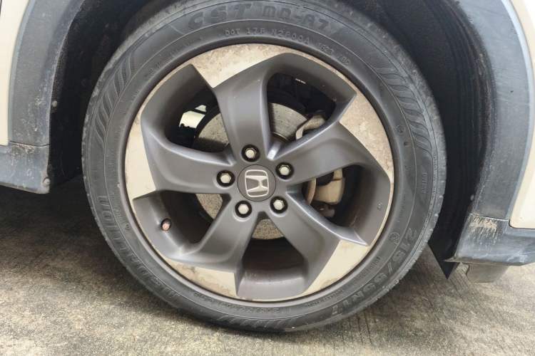 Used Honda Vezel 2015 1.8L CVT 2WD Luxury Model Right Front Wheel Hub