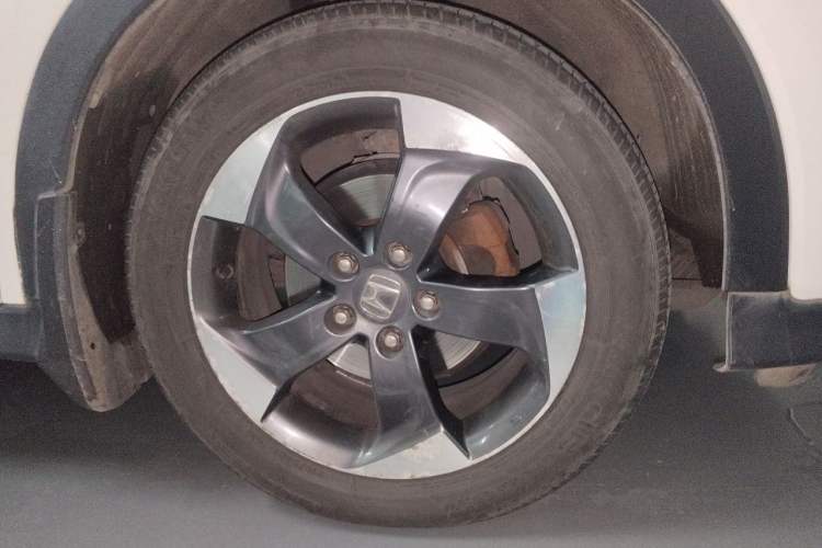 Used Honda Vezel 2015 1.8L CVT 2WD Luxury Model Right Front Wheel Hub