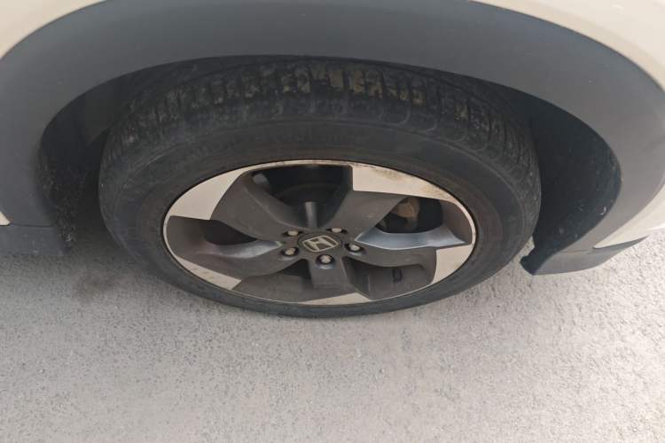 Used Honda Vezel 2015 1.8L CVT 2WD Luxury Model Right Front Wheel Hub