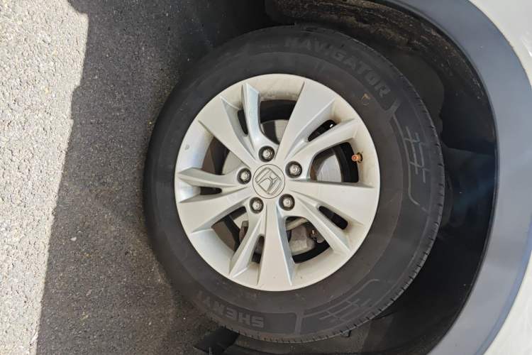 Used Honda Vezel 2015 1.5L CVT two-wheel drive Comfort trim Right Front Wheel Hub