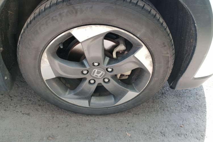 Used Honda Vezel 2015 1.8L CVT 2WD Luxury Model Right Front Wheel Hub
