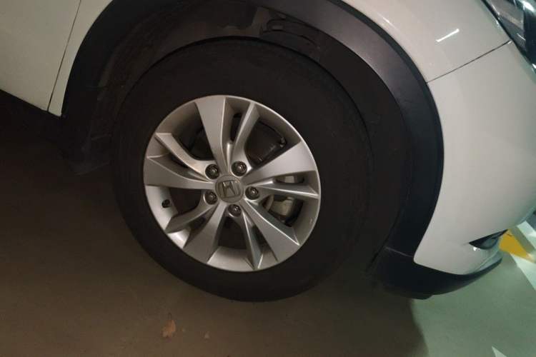 Used Honda Vezel 2015 1.5L CVT two-wheel drive Comfort trim Right Front Wheel Hub