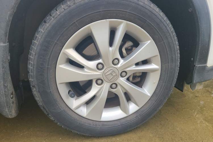 Used Honda Vezel 2015 1.5L CVT two-wheel drive Comfort trim Right Front Wheel Hub