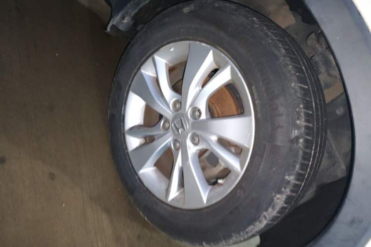 Used Honda Vezel 2015 1.5L CVT two-wheel drive Comfort trim Right Front Wheel Hub