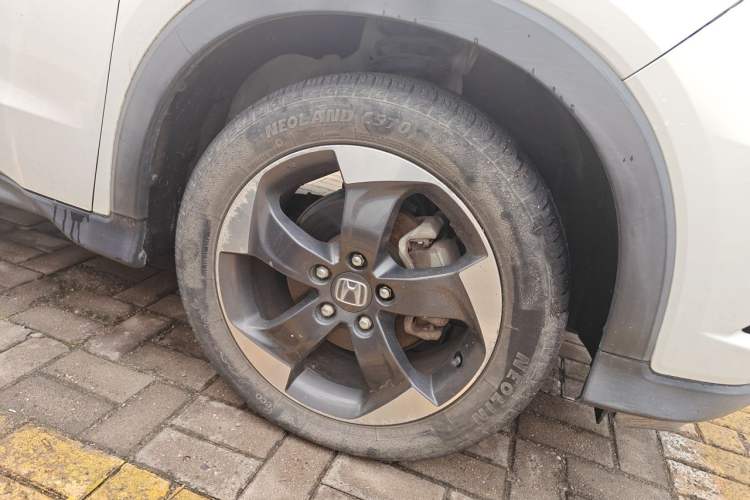 Used Honda Vezel 2015 1.8L CVT 2WD Luxury Model Right Front Wheel Hub