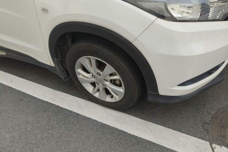 Used Honda Vezel 2015 1.8L CVT 2WD Elite Model Right Front Wheel Hub