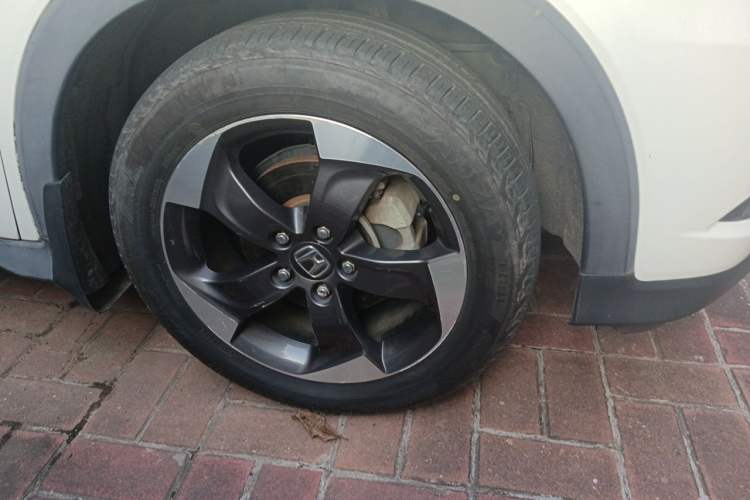 Used Honda Vezel 2015 1.8L CVT 2WD Luxury Model Right Front Wheel Hub