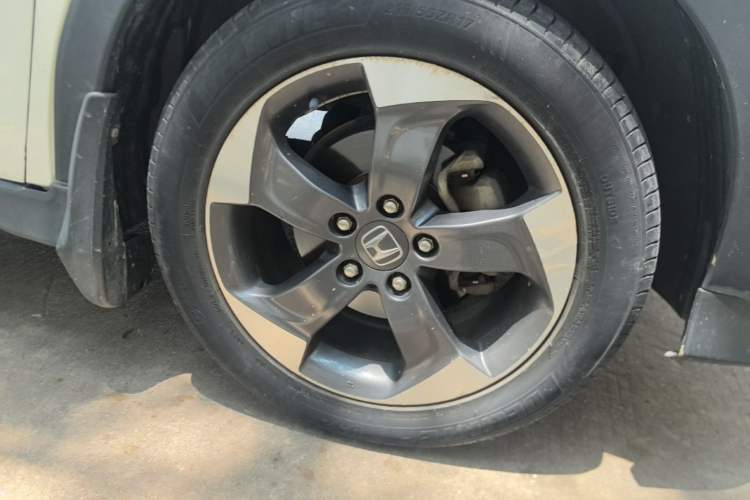 Used Honda Vezel 2015 1.8L CVT 2WD Luxury Model Right Front Wheel Hub