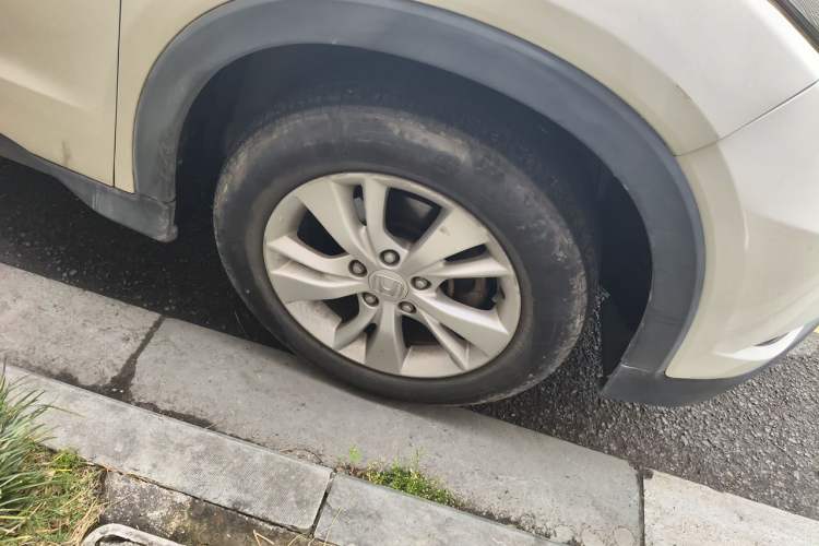 Used Honda Vezel 2015 1.8L CVT 2WD Elite Model Right Front Wheel Hub