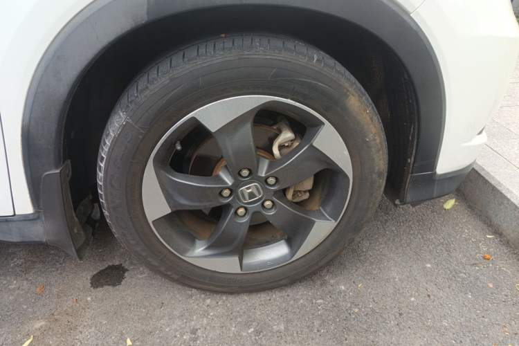 Used Honda Vezel 2015 1.8L CVT 2WD Luxury Model Right Front Wheel Hub