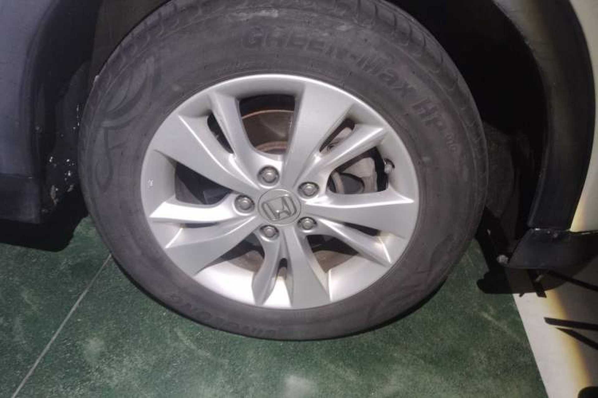 Used Honda Vezel 2015 1.8L CVT 2WD Elite Model Right Front Wheel Hub