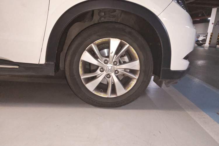 Used Honda Vezel 2015 1.5L CVT two-wheel drive Comfort trim Right Front Wheel Hub
