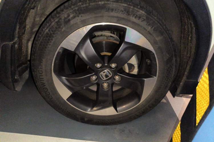 Used Honda Vezel 2015 1.8L CVT 2WD Luxury Model Right Front Wheel Hub