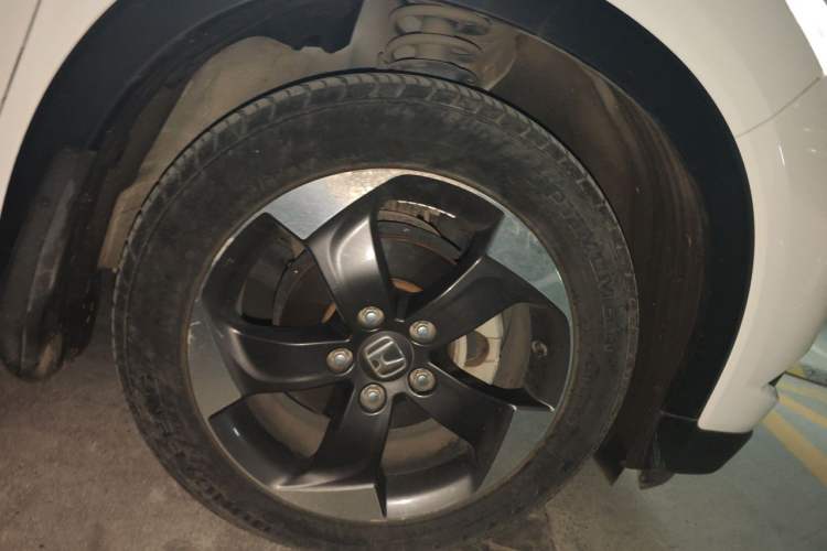 Used Honda Vezel 2015 1.8L CVT 2WD Luxury Model Right Front Wheel Hub