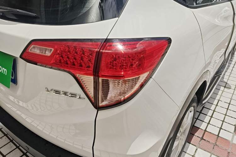 Used Honda Vezel 2015 1.5L CVT two-wheel drive Comfort trim Right Rear Taillight