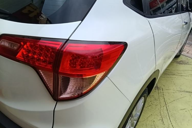 Used Honda Vezel 2015 1.5L CVT two-wheel drive Comfort trim Right Rear Taillight