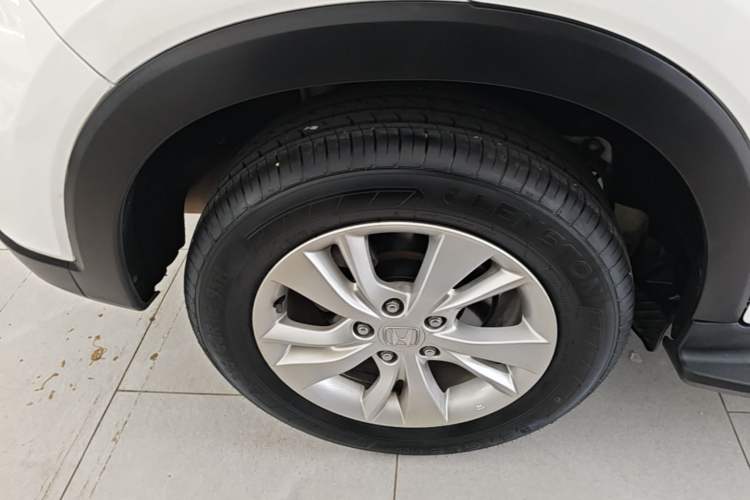 Used Honda Vezel 2015 1.5L CVT two-wheel drive Comfort trim Right Rear Wheel Hub