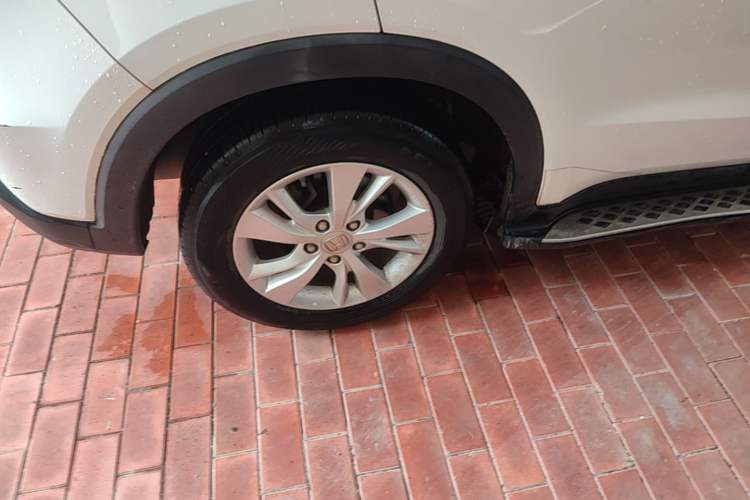 Used Honda Vezel 2015 1.5L CVT two-wheel drive Comfort trim Right Rear Wheel Hub