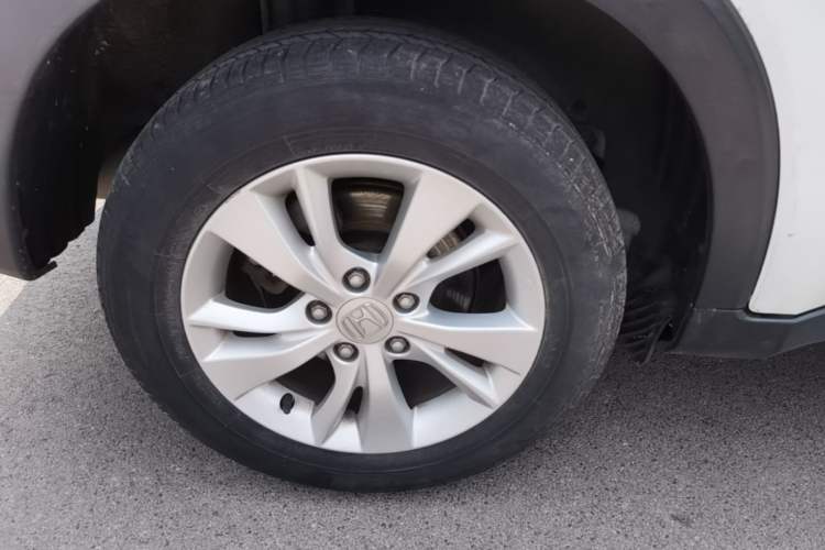 Used Honda Vezel 2015 1.5L CVT two-wheel drive Comfort trim Right Rear Wheel Hub