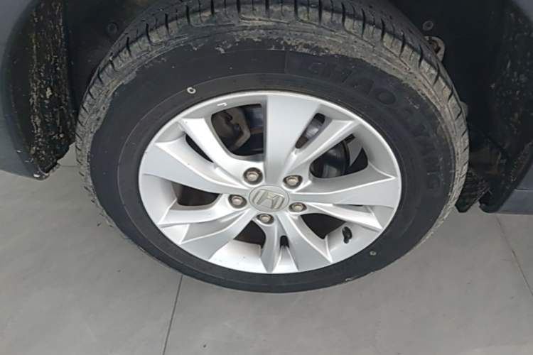 Used Honda Vezel 2015 1.5L CVT two-wheel drive Comfort trim Right Rear Wheel Hub