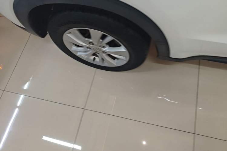 Used Honda Vezel 2015 1.5L CVT two-wheel drive Comfort trim Right Rear Wheel Hub
