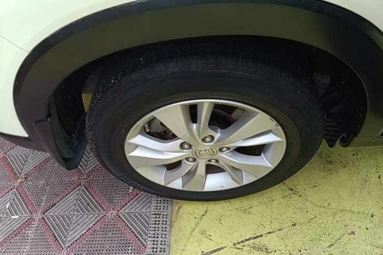Used Honda Vezel 2015 1.5L CVT two-wheel drive Comfort trim Right Rear Wheel Hub