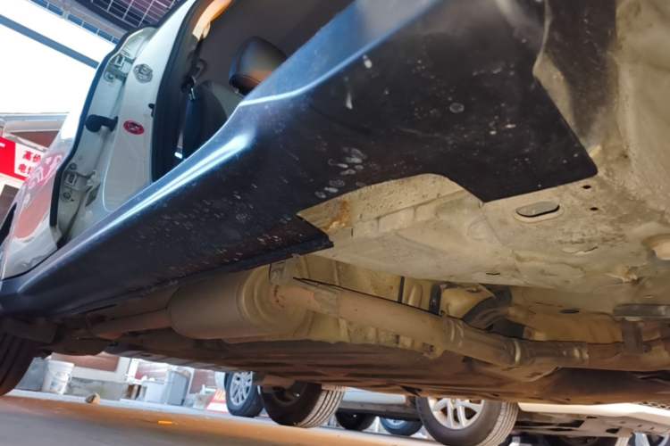 Used Honda Vezel 2015 1.5L CVT two-wheel drive Comfort trim Right Side Sill