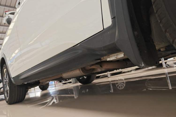 Used Honda Vezel 2015 1.8L CVT 2WD Luxury Model Right Side Sill