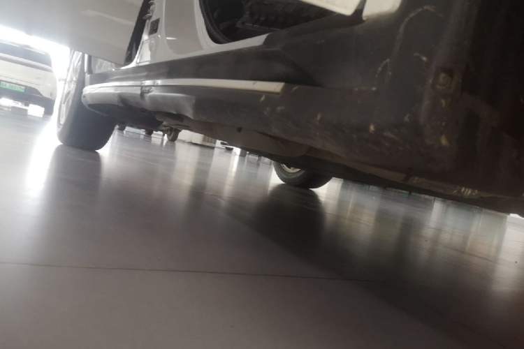 Used Honda Vezel 2015 1.5L CVT two-wheel drive Comfort trim Right Side Sill