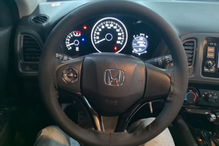 Used Honda Vezel 2015 1.5L CVT two-wheel drive Comfort trim Steering Wheel