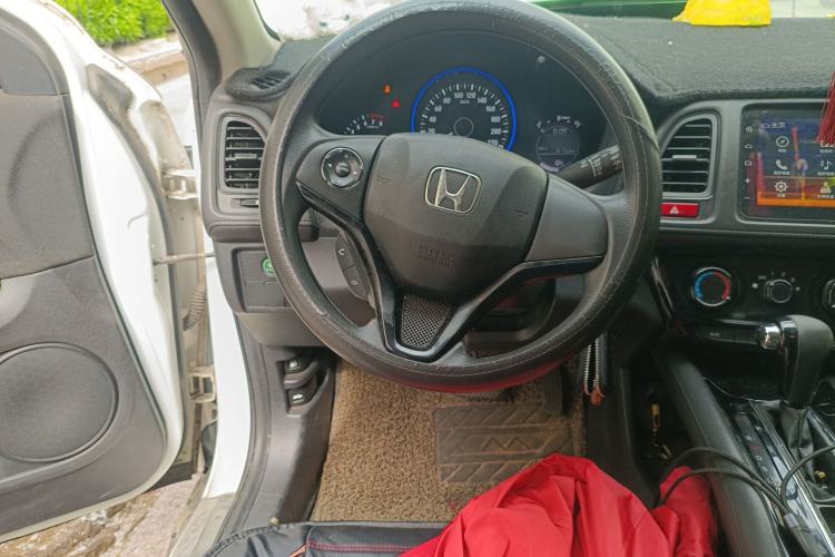 Used Honda Vezel 2015 1.5L CVT two-wheel drive Comfort trim Steering Wheel