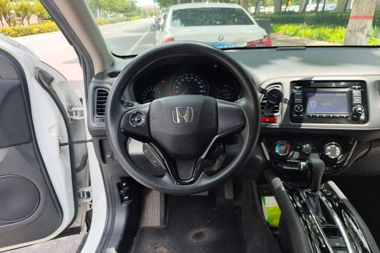 Used Honda Vezel 2015 1.5L CVT two-wheel drive Comfort trim Steering Wheel