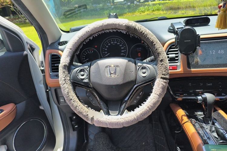 Used Honda Vezel 2015 1.8L CVT 2WD Luxury Model Steering Wheel