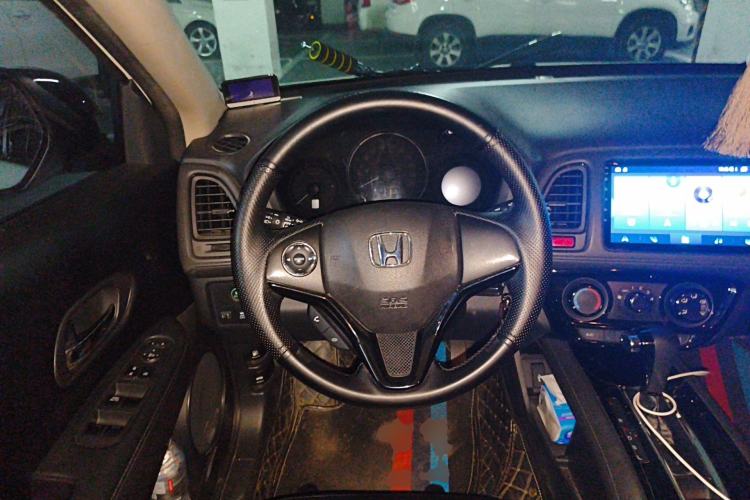 Used Honda Vezel 2015 1.5L CVT two-wheel drive Comfort trim Steering Wheel